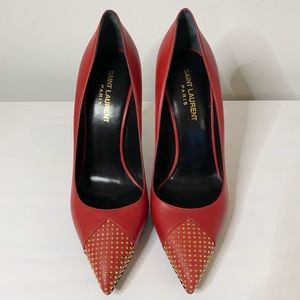 Saint Laurent Seta Calf microstuds Pump.